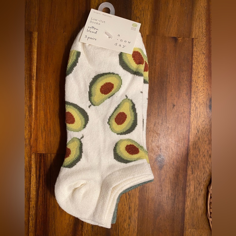 A New Day 3 Pack Ankle Socks. Avocado, green, and black.
